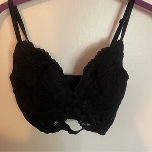 Victoria’s Secret black very sexy lined plunge bra size 32D